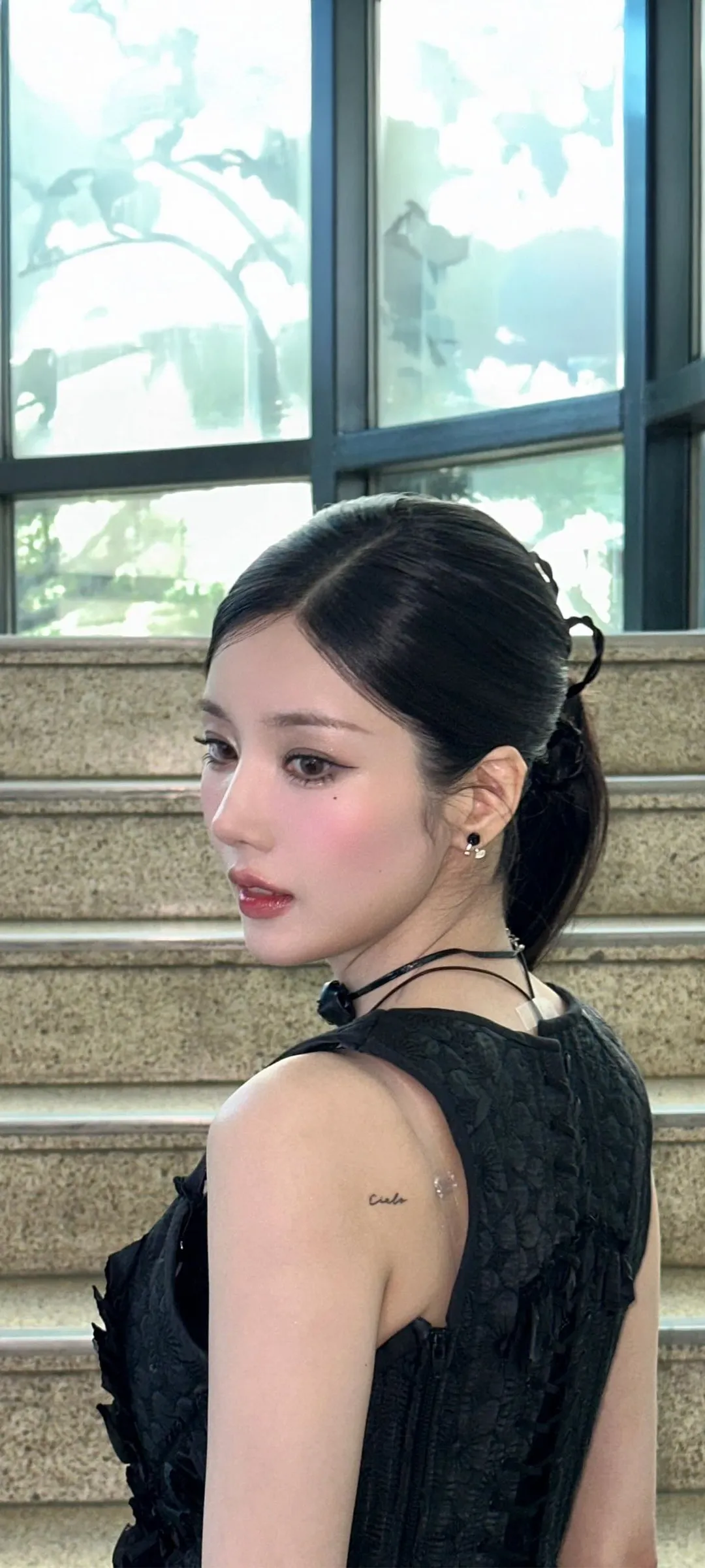 Kwon Eun-bi kilit ekranı telefon duvar kağıdı 4K HD i̇ndir — IZ*ONE