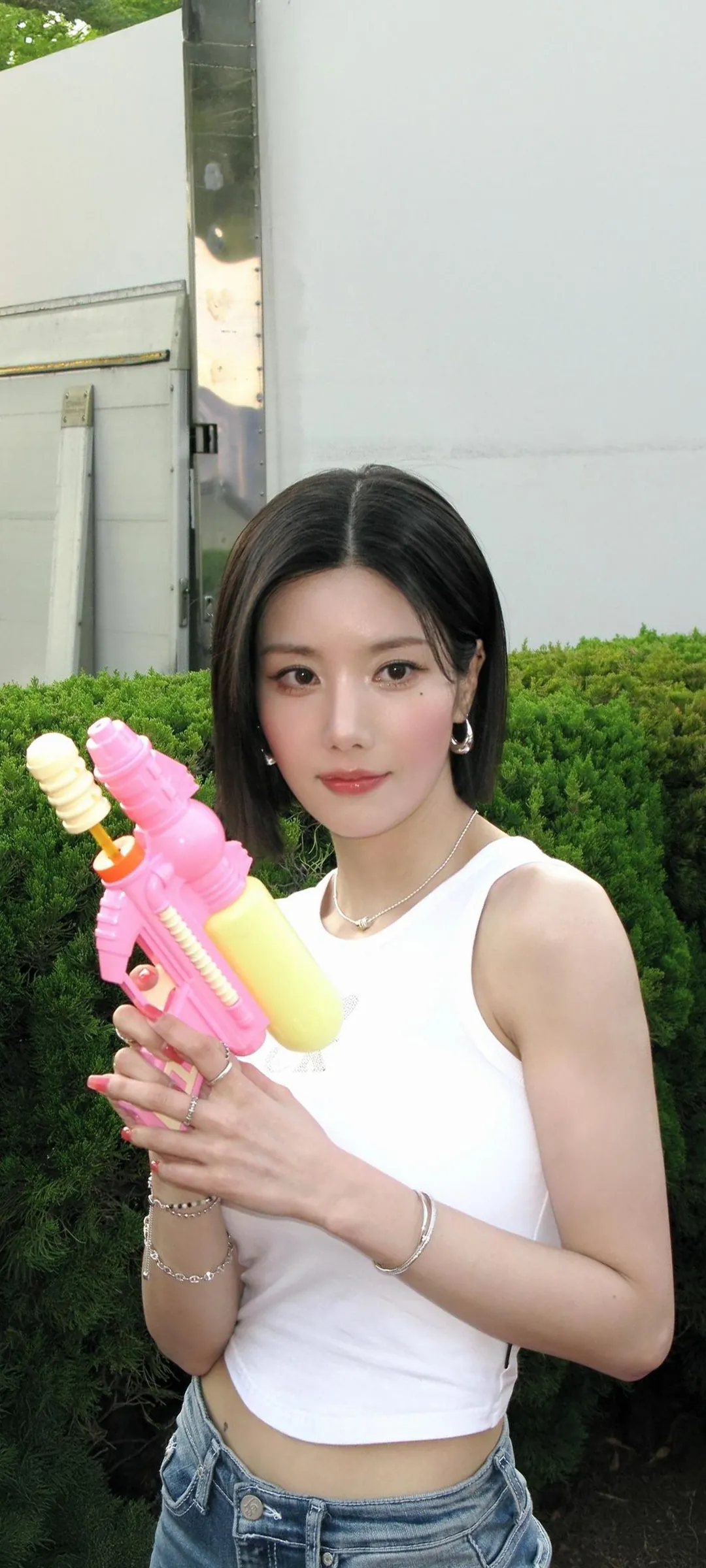 วอลเปเปอร์ หน้าจอล็อก มือถือ Kwon Eun-bi 4K HD ดาวน์โหลด — IZ*ONE