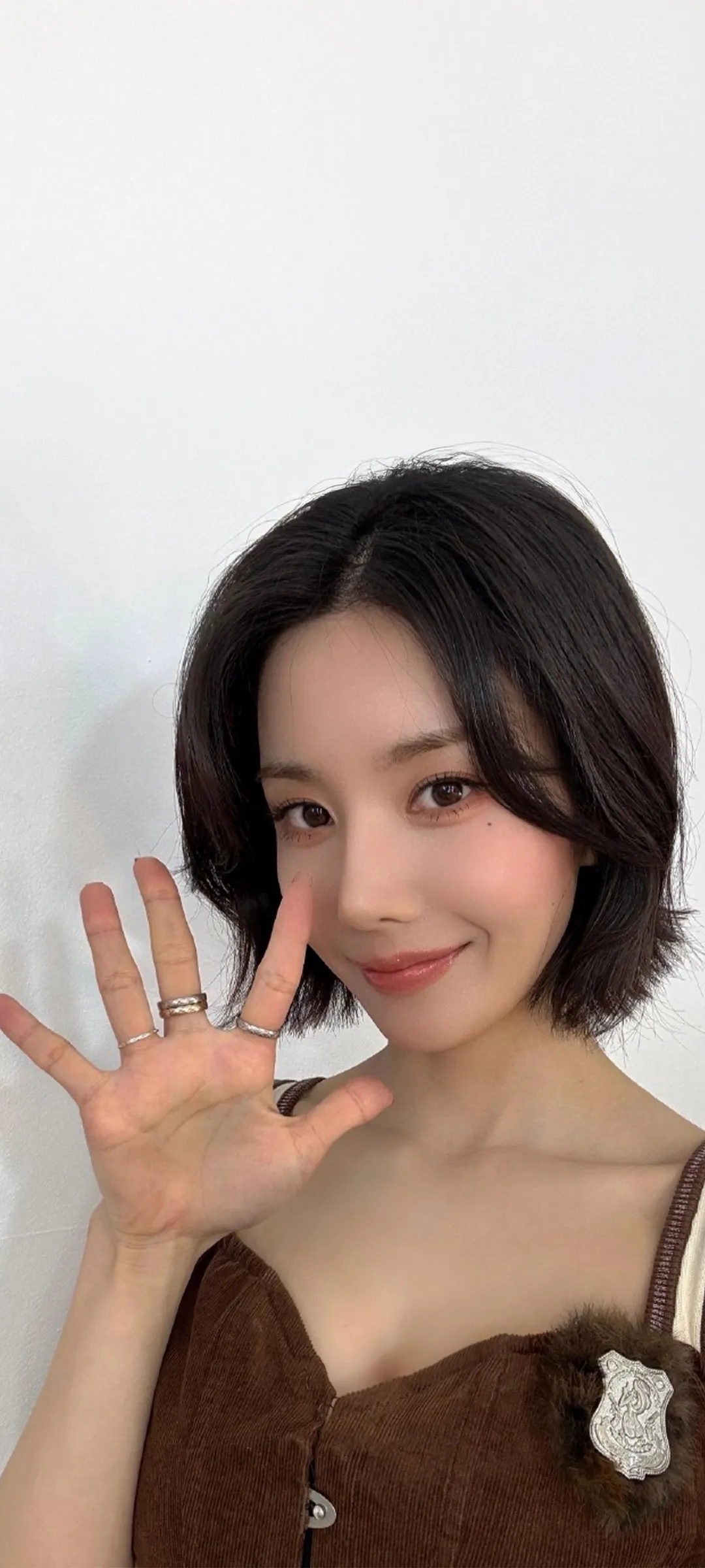 วอลเปเปอร์ หน้าจอล็อก มือถือ Kwon Eun-bi 4K HD ดาวน์โหลด — IZ*ONE
