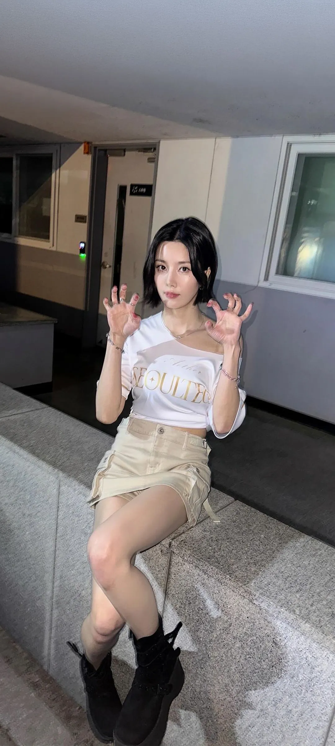 วอลเปเปอร์ หน้าจอล็อก มือถือ Kwon Eun-bi 4K HD ดาวน์โหลด — IZ*ONE