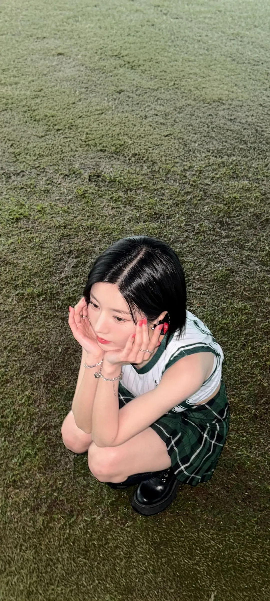 Kwon Eun-bi kilit ekranı telefon duvar kağıdı 4K HD i̇ndir — IZ*ONE
