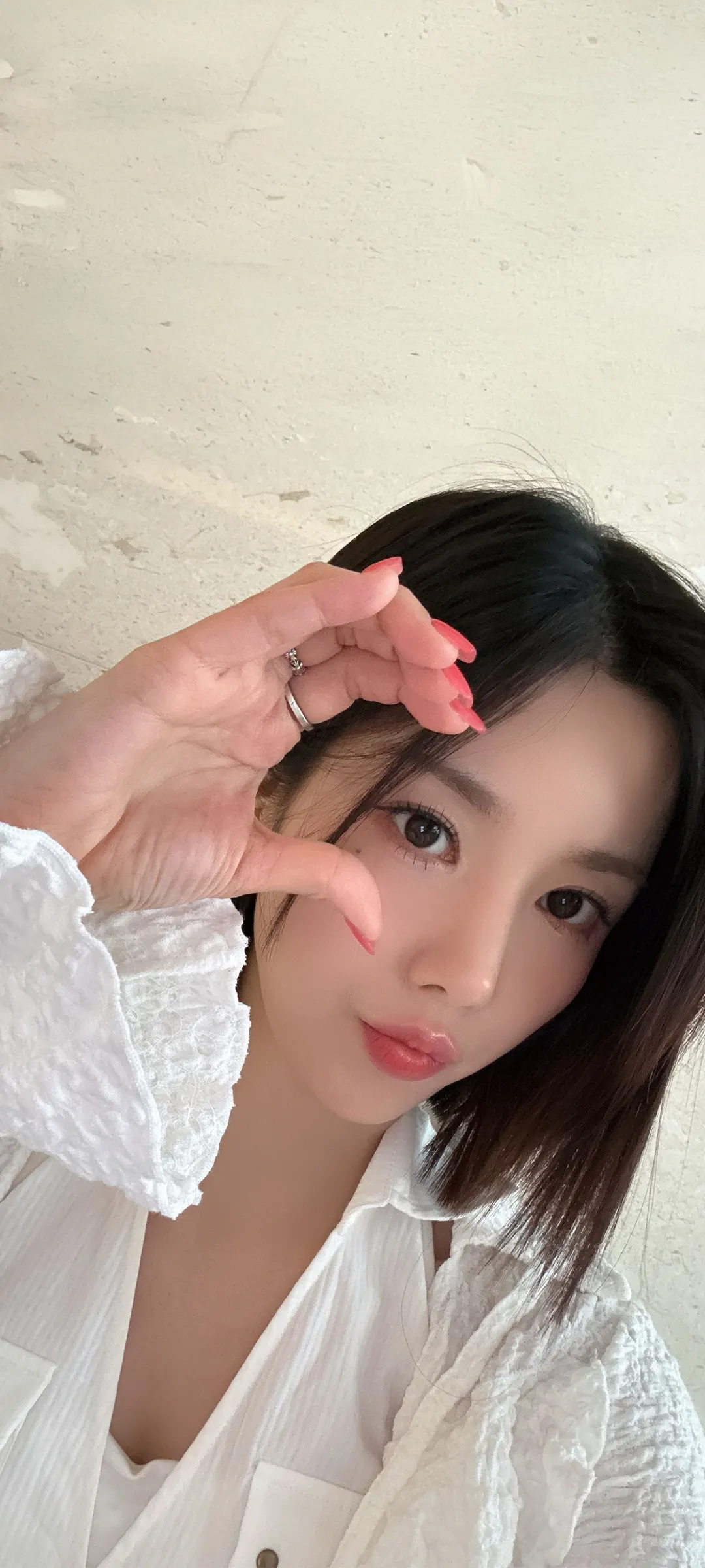 Kwon Eun-bi kilit ekranı telefon duvar kağıdı 4K HD i̇ndir — IZ*ONE