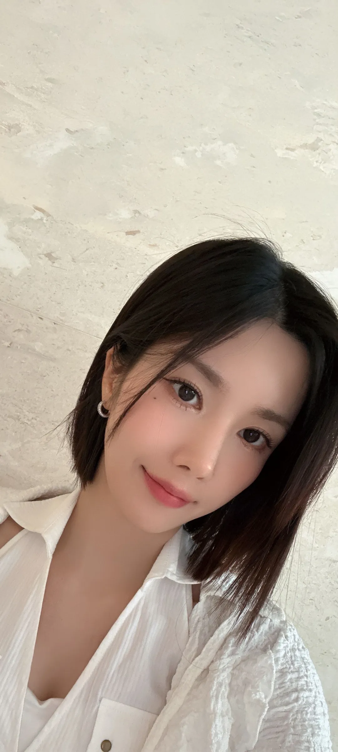 วอลเปเปอร์ หน้าจอล็อก มือถือ Kwon Eun-bi 4K HD ดาวน์โหลด — IZ*ONE