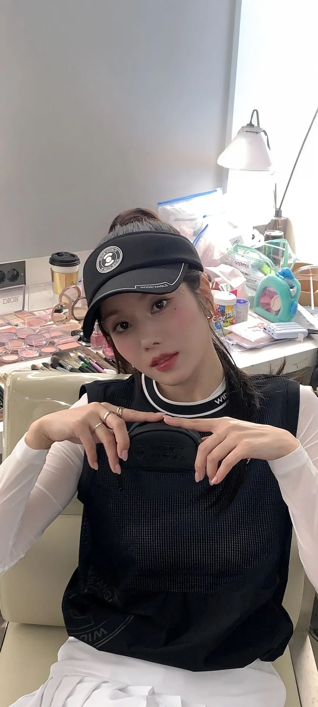 วอลเปเปอร์ หน้าจอล็อก มือถือ Kwon Eun-bi 4K HD ดาวน์โหลด — IZ*ONE