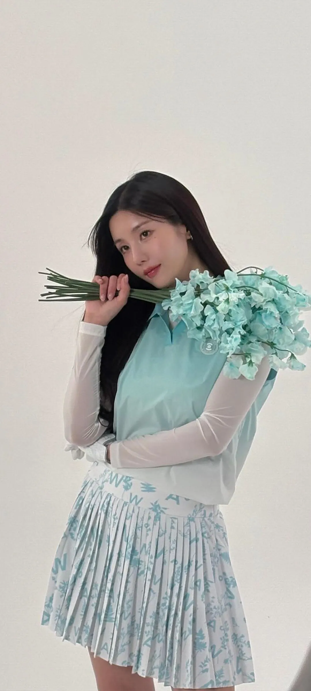วอลเปเปอร์ หน้าจอล็อก มือถือ Kwon Eun-bi 4K HD ดาวน์โหลด — IZ*ONE