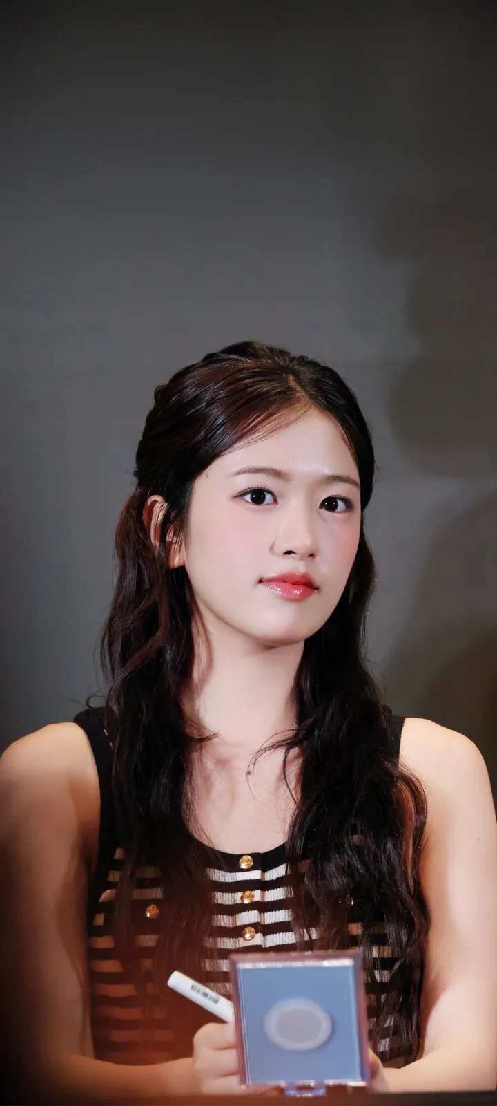 Fond d'écran de verrouillage mobile An Yu-jin 4K HD télécharger — IZ*ONE, IVE