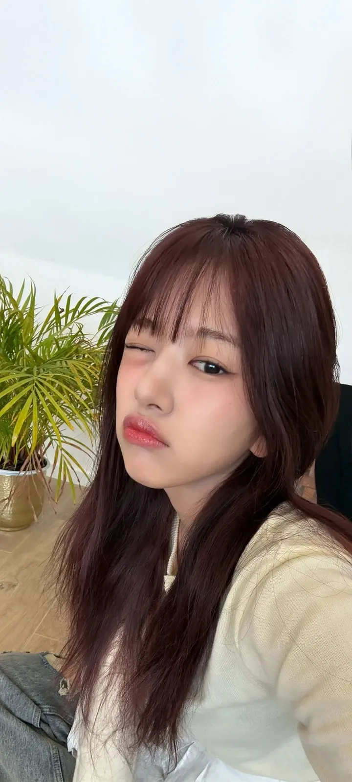 Fond d'écran de verrouillage mobile An Yu-jin 4K HD télécharger — IZ*ONE, IVE