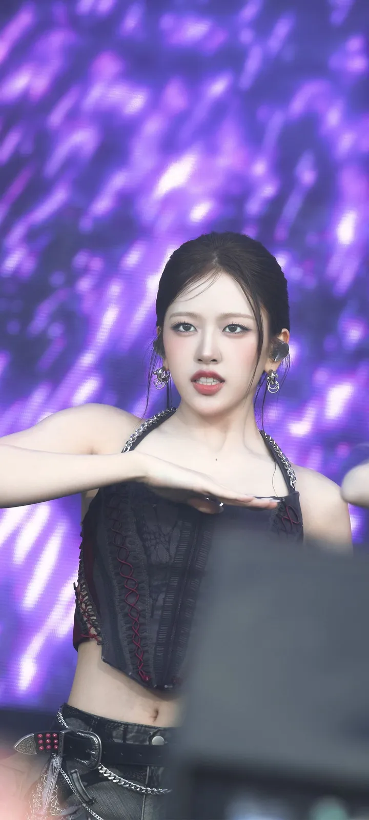 Fond d'écran de verrouillage mobile An Yu-jin 4K HD télécharger — IZ*ONE, IVE