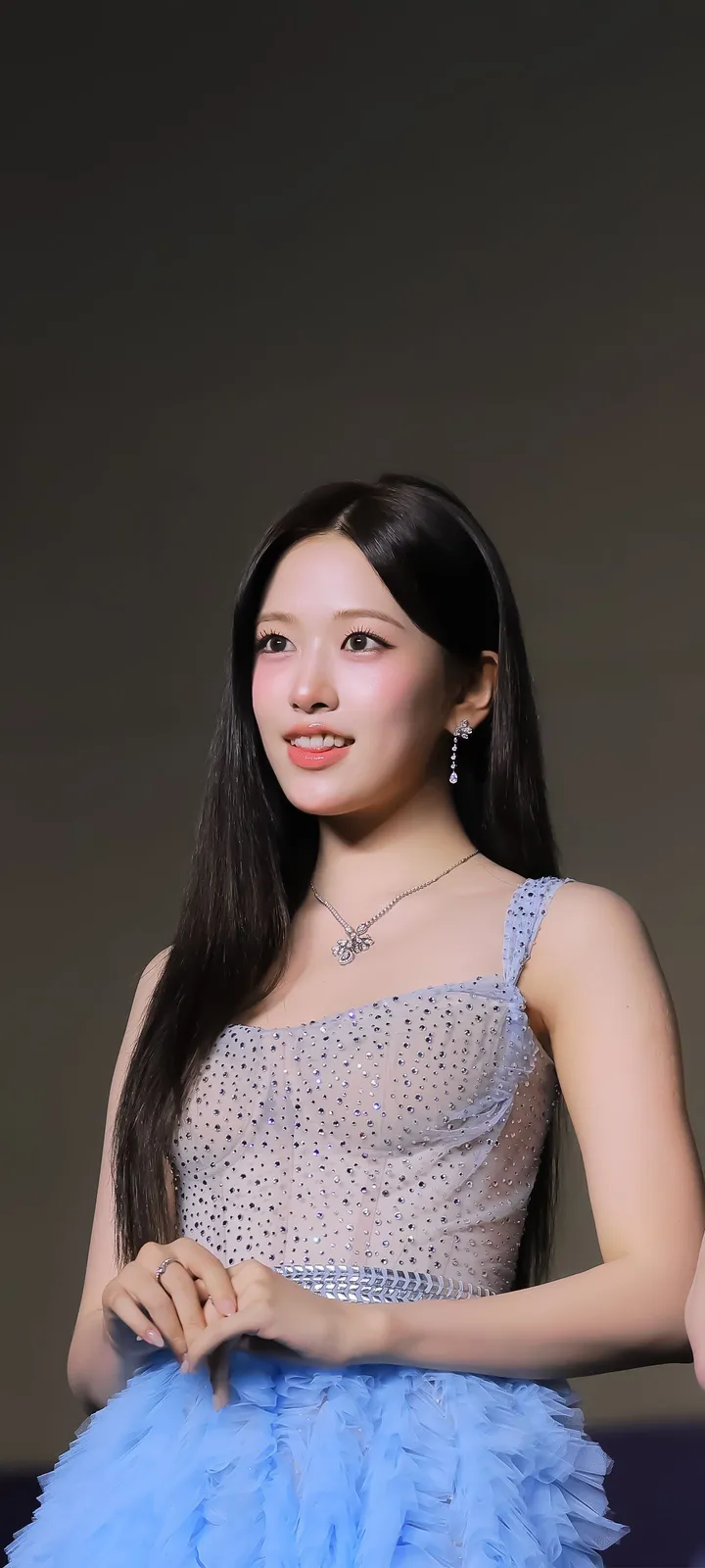 Fond d'écran de verrouillage mobile An Yu-jin 4K HD télécharger — IZ*ONE, IVE