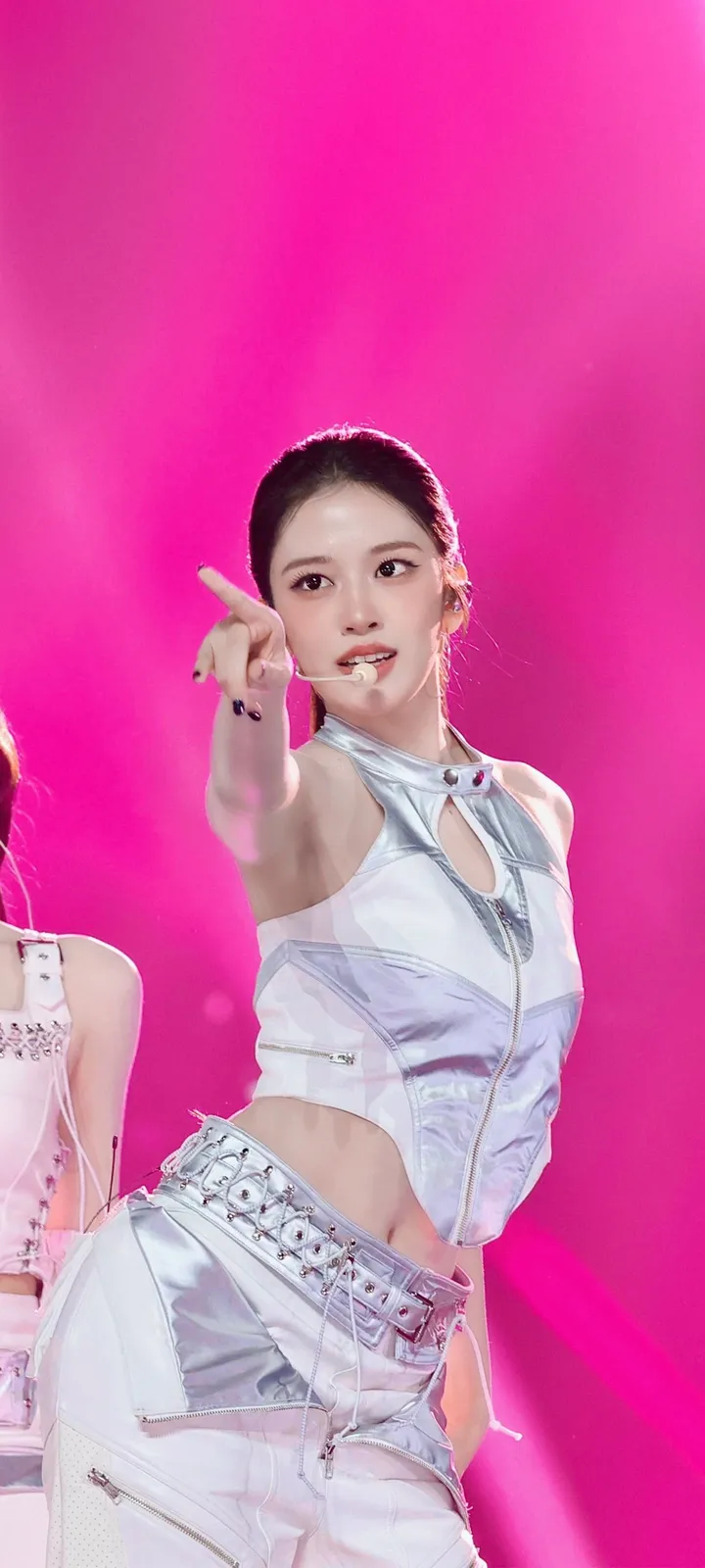 Fond d'écran de verrouillage mobile An Yu-jin 4K HD télécharger — IZ*ONE, IVE