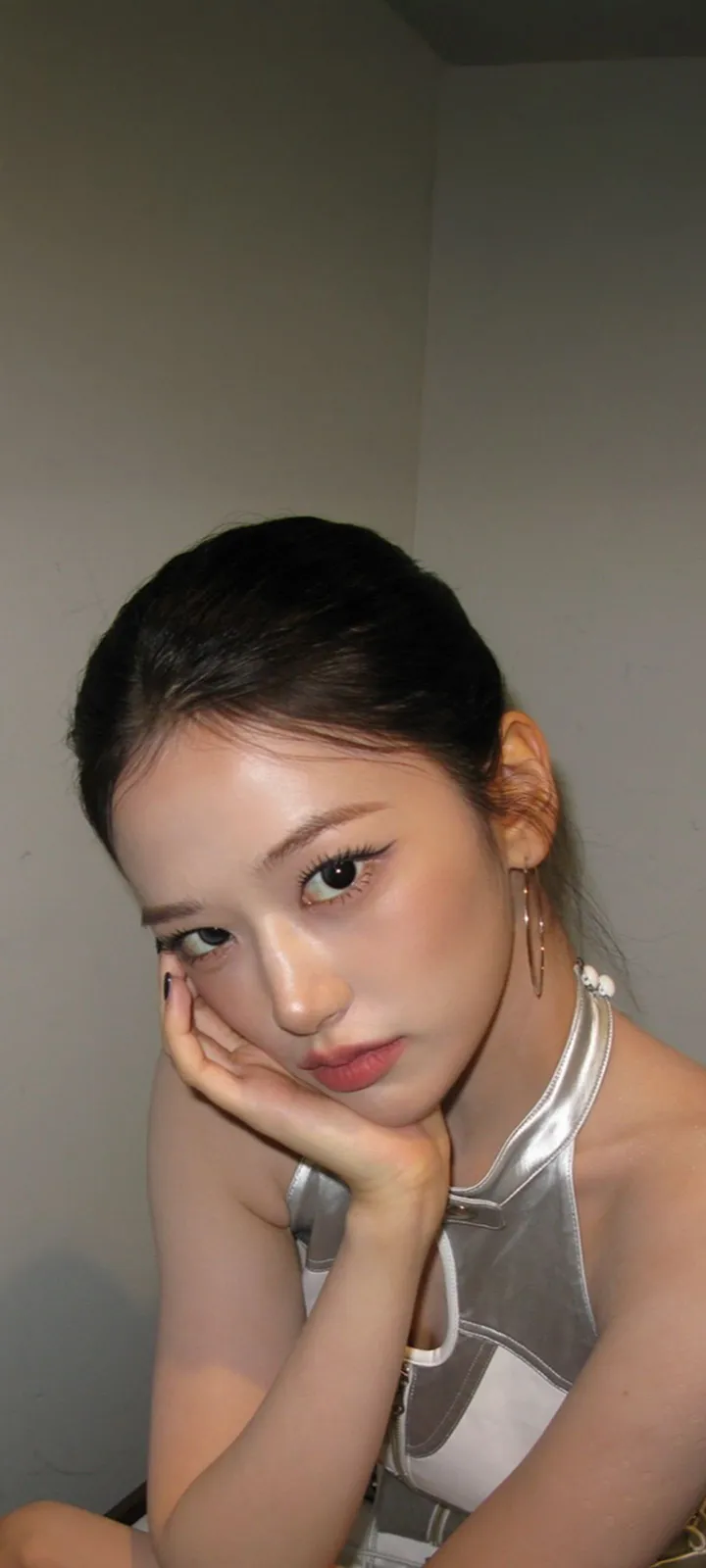 Fond d'écran de verrouillage mobile An Yu-jin 4K HD télécharger — IZ*ONE, IVE