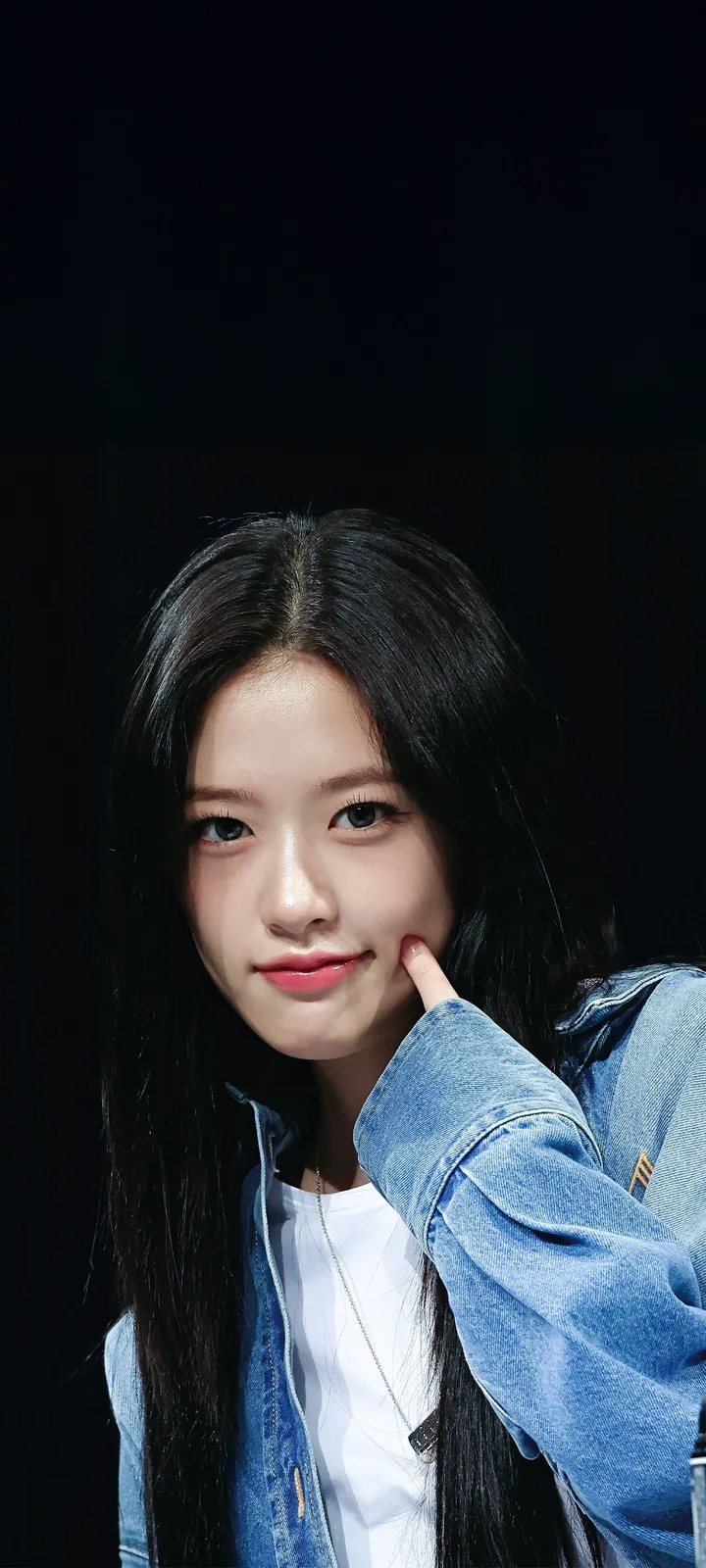 Fond d'écran de verrouillage mobile An Yu-jin 4K HD télécharger — IZ*ONE, IVE