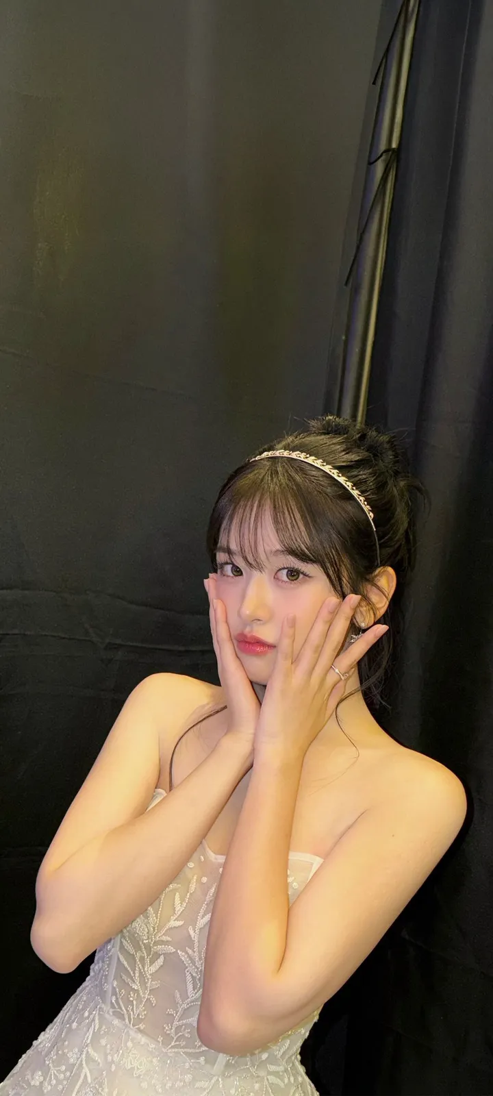 Fond d'écran de verrouillage mobile An Yu-jin 4K HD télécharger — IZ*ONE, IVE