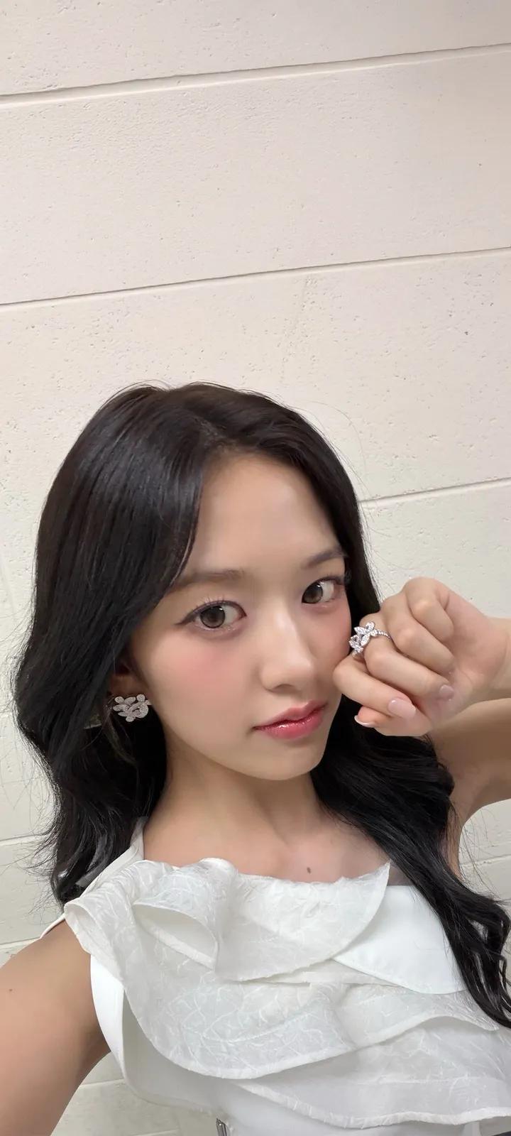 Fond d'écran de verrouillage mobile An Yu-jin 4K HD télécharger — IZ*ONE, IVE