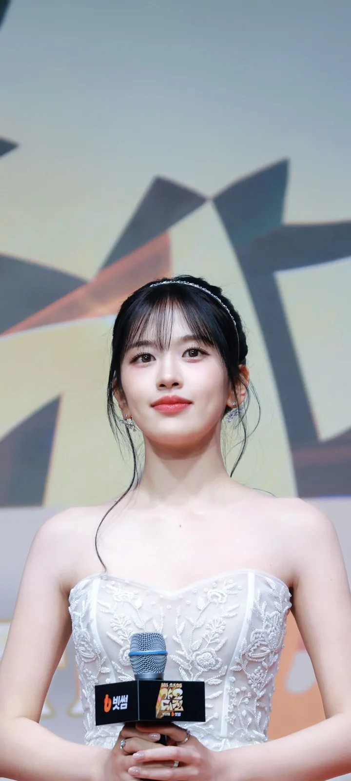 Fond d'écran de verrouillage mobile An Yu-jin 4K HD télécharger — IZ*ONE, IVE