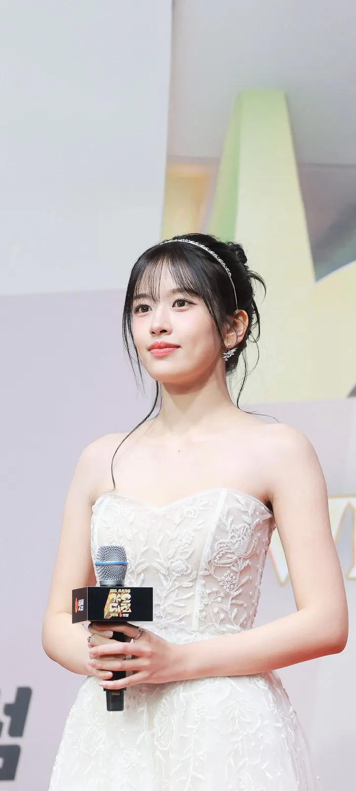 Fond d'écran de verrouillage mobile An Yu-jin 4K HD télécharger — IZ*ONE, IVE