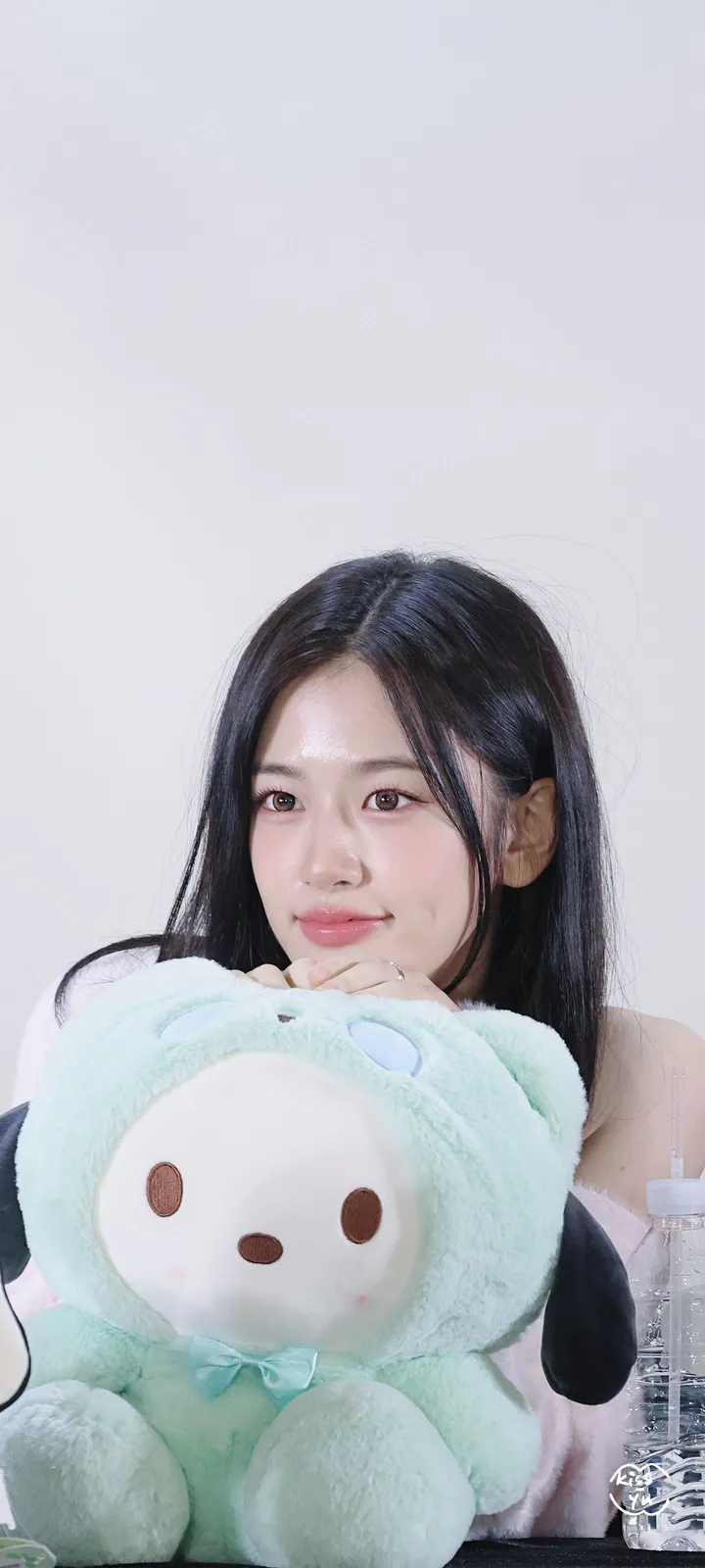 Fond d'écran de verrouillage mobile An Yu-jin 4K HD télécharger — IZ*ONE, IVE
