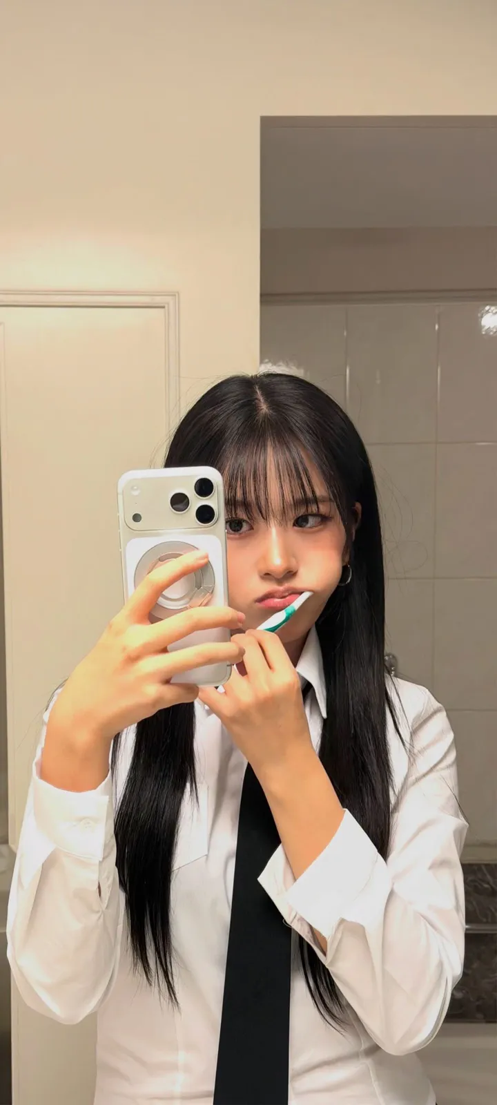 Fond d'écran de verrouillage mobile An Yu-jin 4K HD télécharger — IZ*ONE, IVE