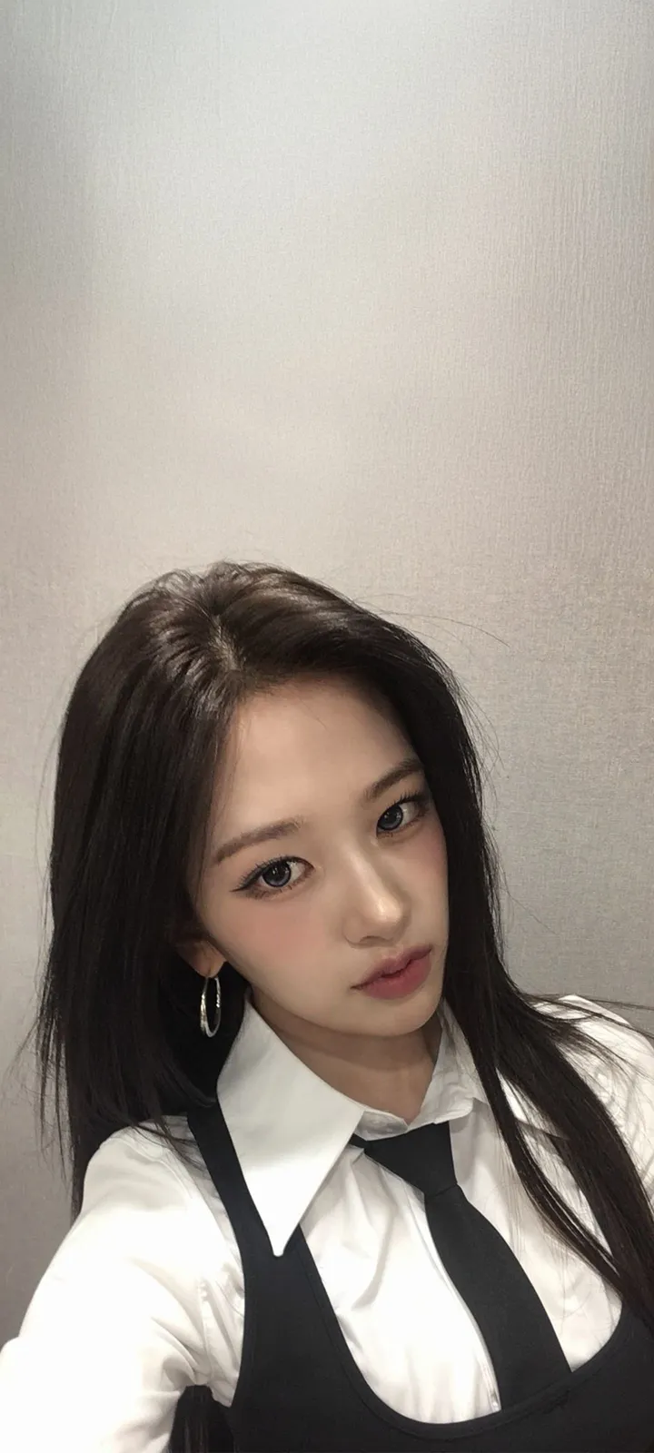 Fond d'écran de verrouillage mobile An Yu-jin 4K HD télécharger — IZ*ONE, IVE