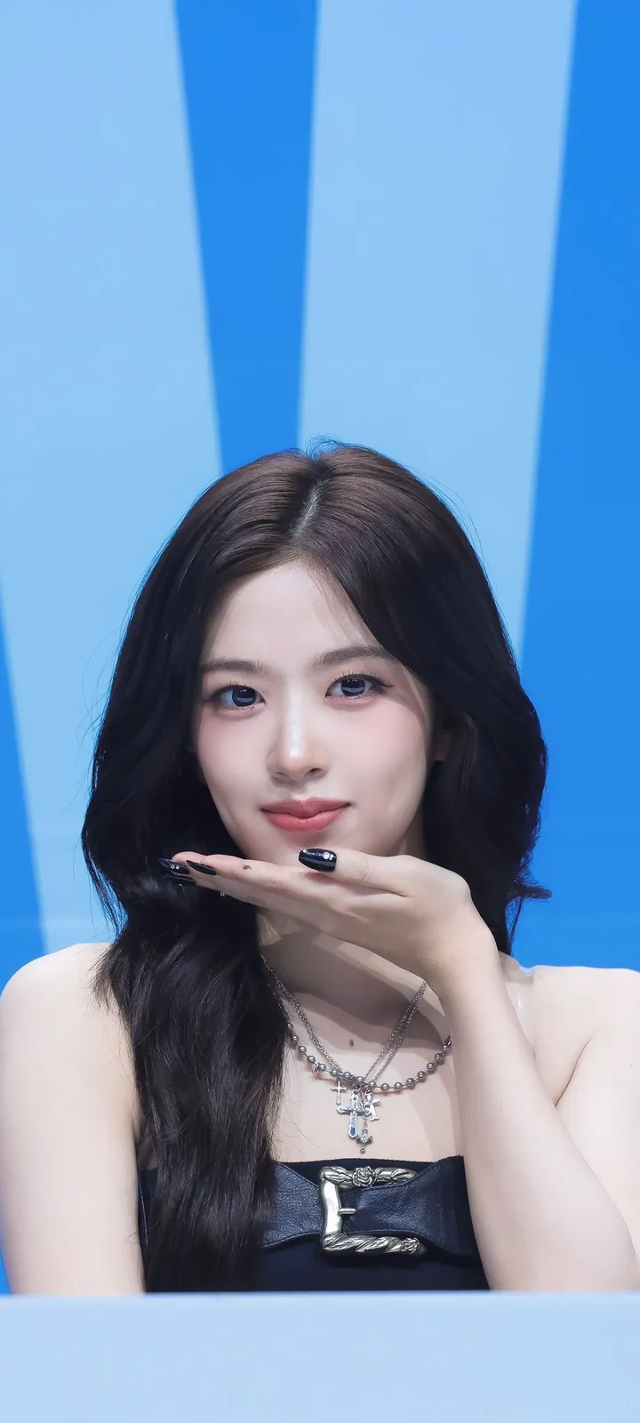 Fond d'écran de verrouillage mobile An Yu-jin 4K HD télécharger — IZ*ONE, IVE