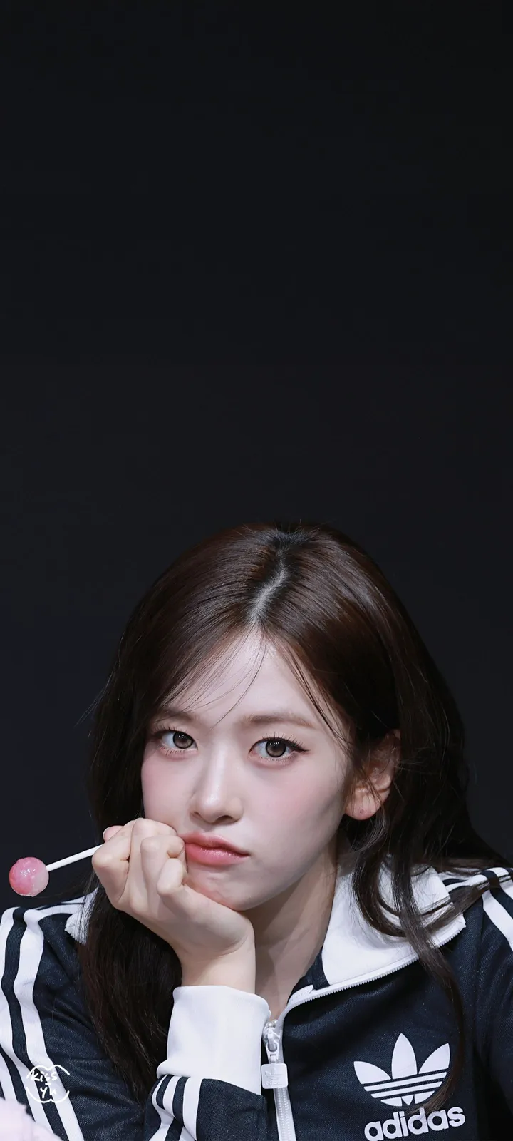 Fond d'écran de verrouillage mobile An Yu-jin 4K HD télécharger — IZ*ONE, IVE