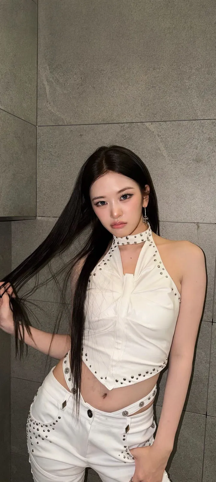 Fond d'écran de verrouillage mobile An Yu-jin 4K HD télécharger — IZ*ONE, IVE