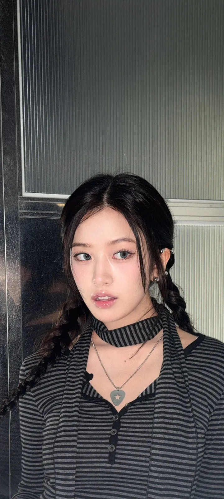 Fond d'écran de verrouillage mobile An Yu-jin 4K HD télécharger — IZ*ONE, IVE