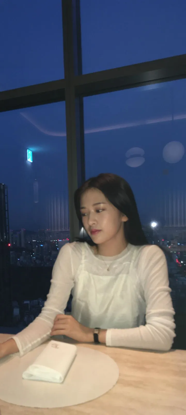 Fond d'écran de verrouillage mobile An Yu-jin 4K HD télécharger — IZ*ONE, IVE