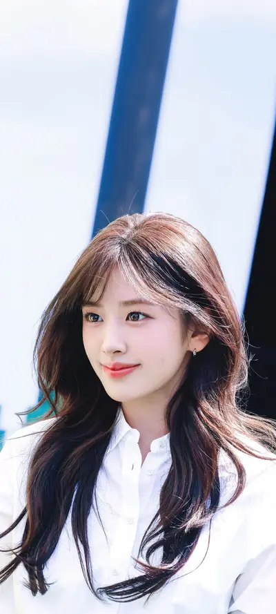 An Yu-jin Phone Lock Screen Wallpaper 4K HD Download #21519
