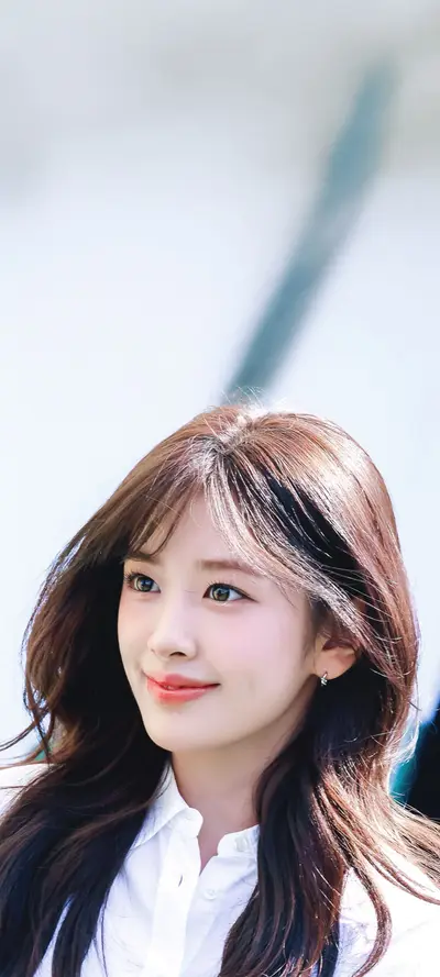 An Yu-jin Phone Lock Screen Wallpaper 4K HD Download #21520