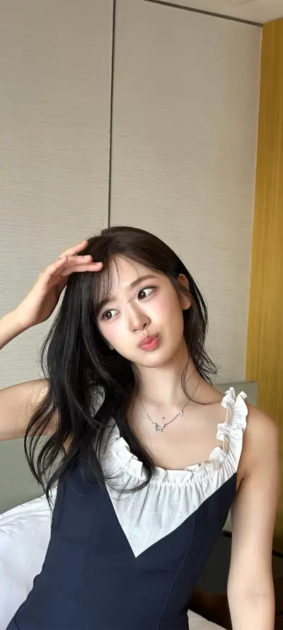 An Yu-jin Phone Lock Screen Wallpaper 4K HD Download #21578
