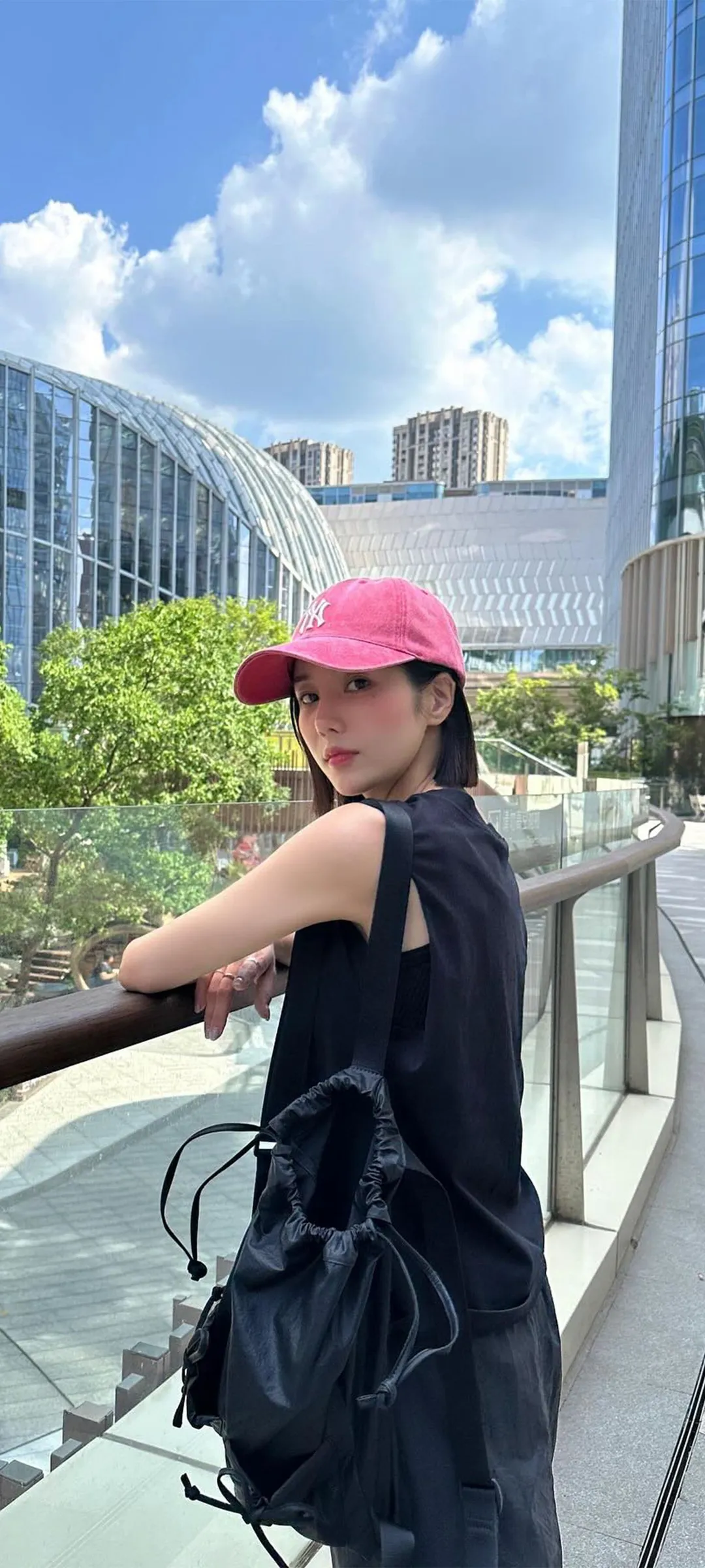 วอลเปเปอร์ หน้าจอล็อก มือถือ Kwon Eun-bi 4K HD ดาวน์โหลด — IZ*ONE