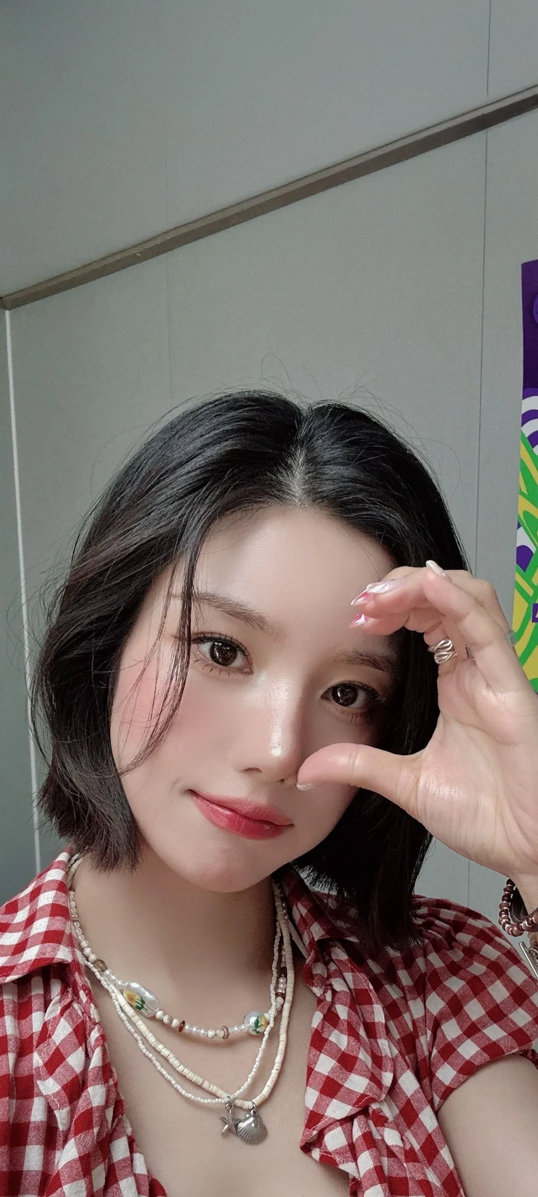 วอลเปเปอร์ หน้าจอล็อก มือถือ Kwon Eun-bi 4K HD ดาวน์โหลด — IZ*ONE