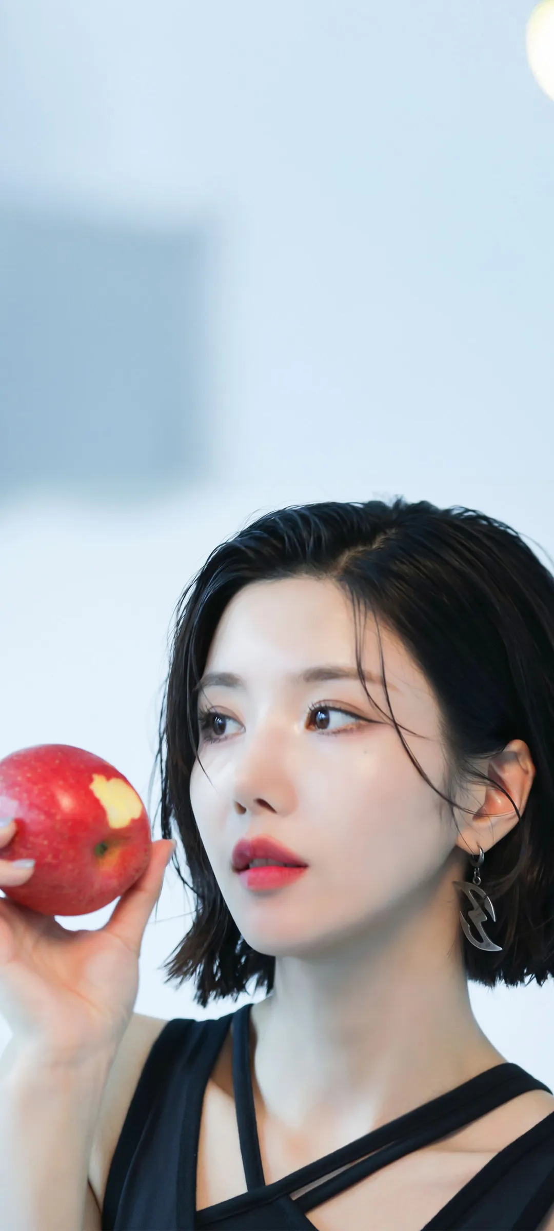 วอลเปเปอร์ หน้าจอล็อก มือถือ Kwon Eun-bi 4K HD ดาวน์โหลด — IZ*ONE