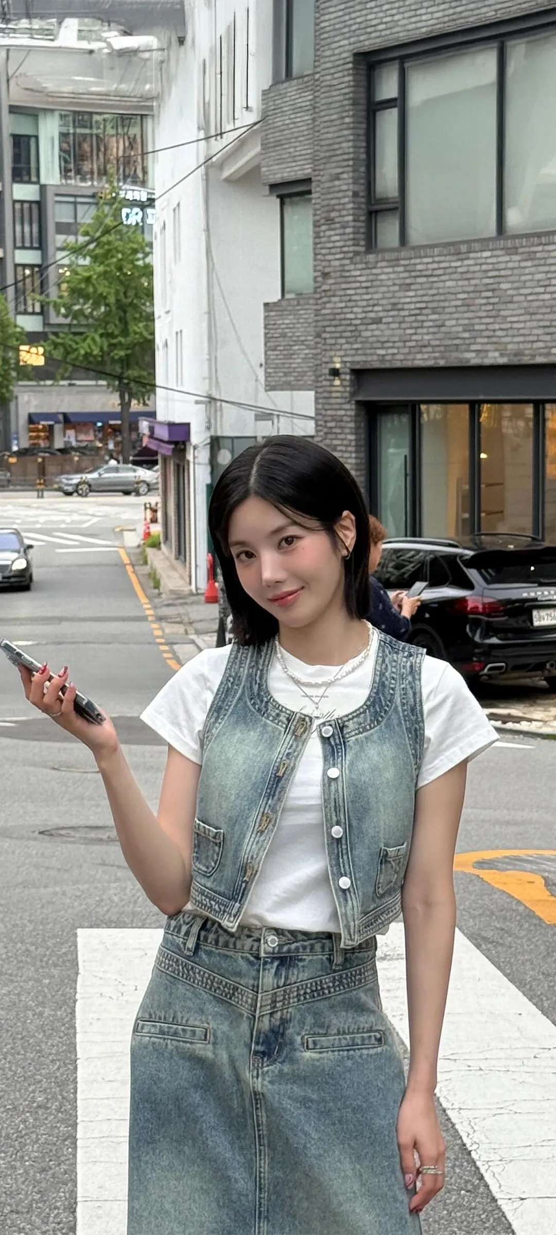 วอลเปเปอร์ หน้าจอล็อก มือถือ Kwon Eun-bi 4K HD ดาวน์โหลด — IZ*ONE