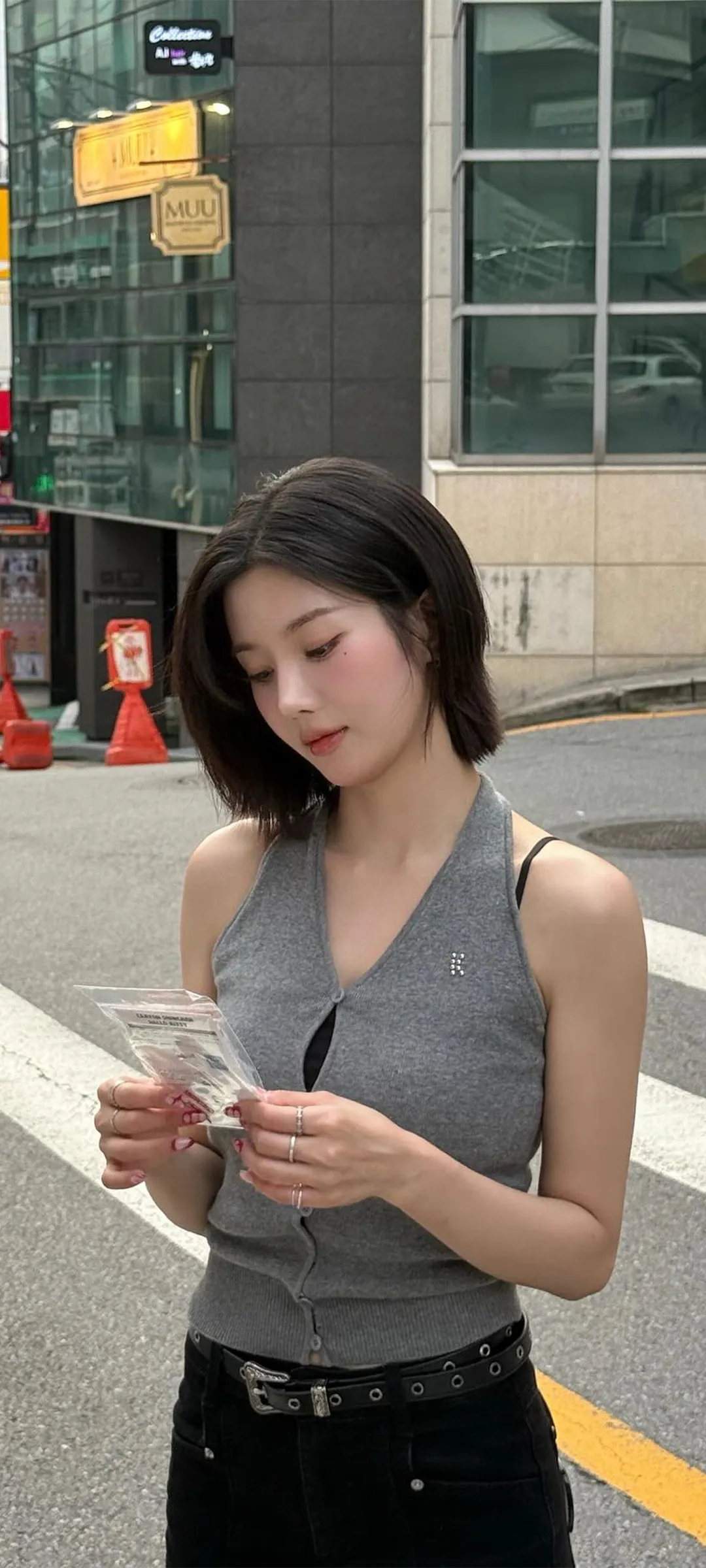 วอลเปเปอร์ หน้าจอล็อก มือถือ Kwon Eun-bi 4K HD ดาวน์โหลด — IZ*ONE