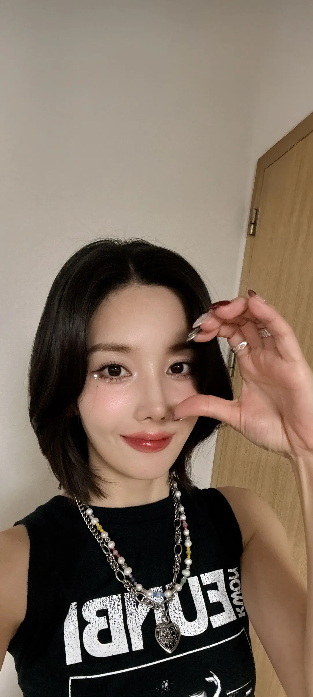 วอลเปเปอร์ หน้าจอล็อก มือถือ Kwon Eun-bi 4K HD ดาวน์โหลด — IZ*ONE