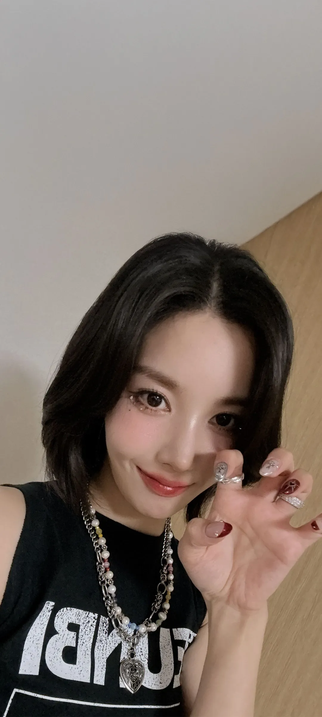 วอลเปเปอร์ หน้าจอล็อก มือถือ Kwon Eun-bi 4K HD ดาวน์โหลด — IZ*ONE