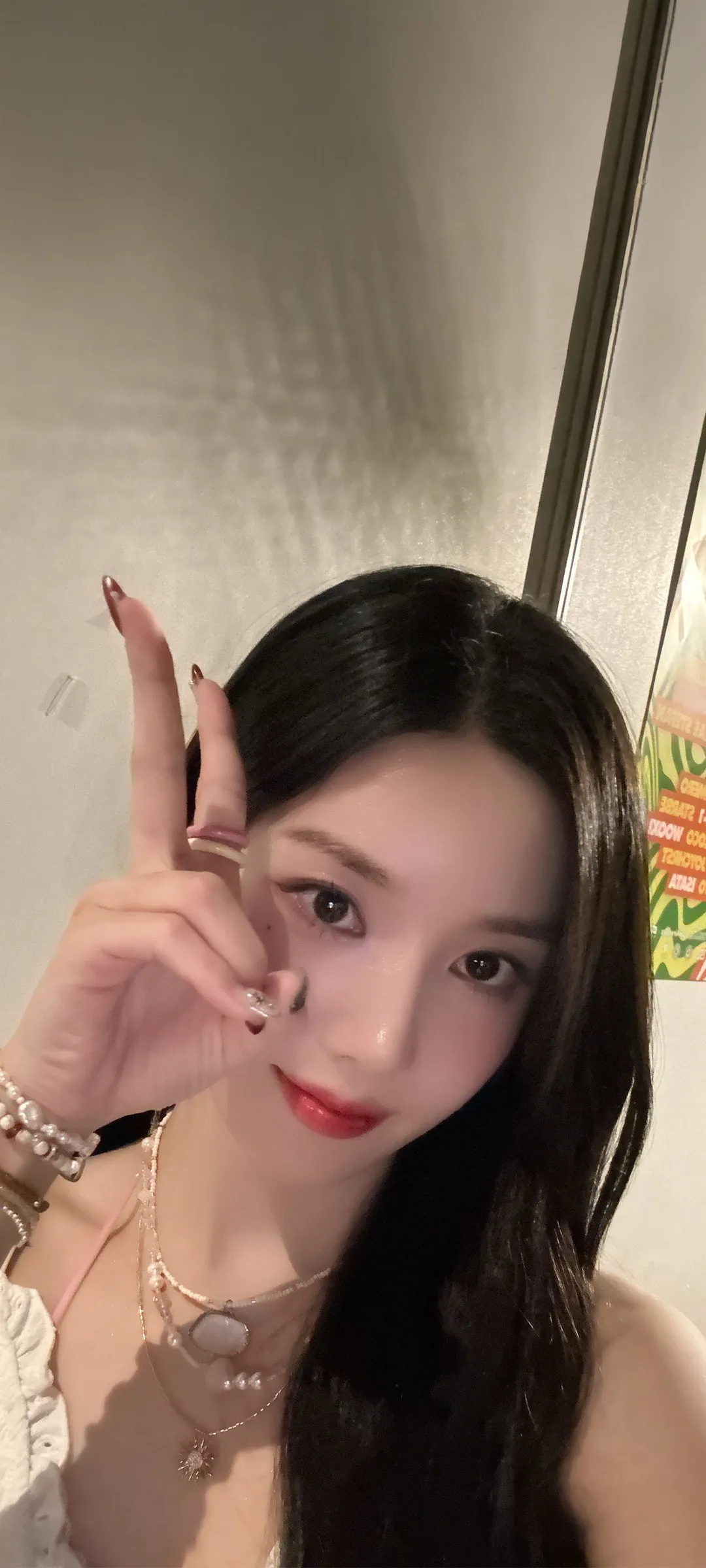 วอลเปเปอร์ หน้าจอล็อก มือถือ Kwon Eun-bi 4K HD ดาวน์โหลด — IZ*ONE
