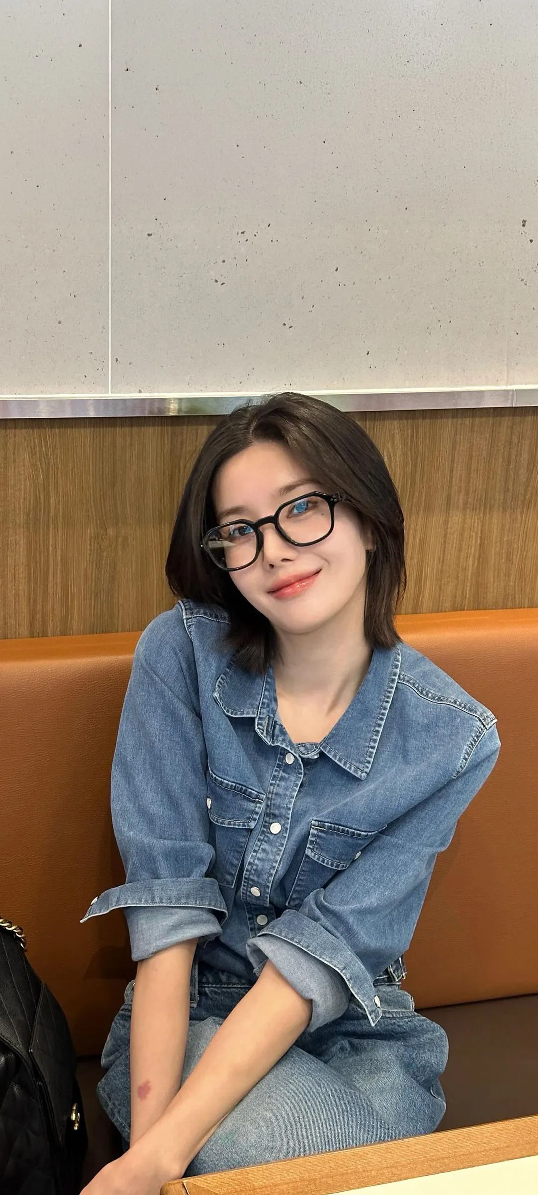 วอลเปเปอร์ หน้าจอล็อก มือถือ Kwon Eun-bi 4K HD ดาวน์โหลด — IZ*ONE