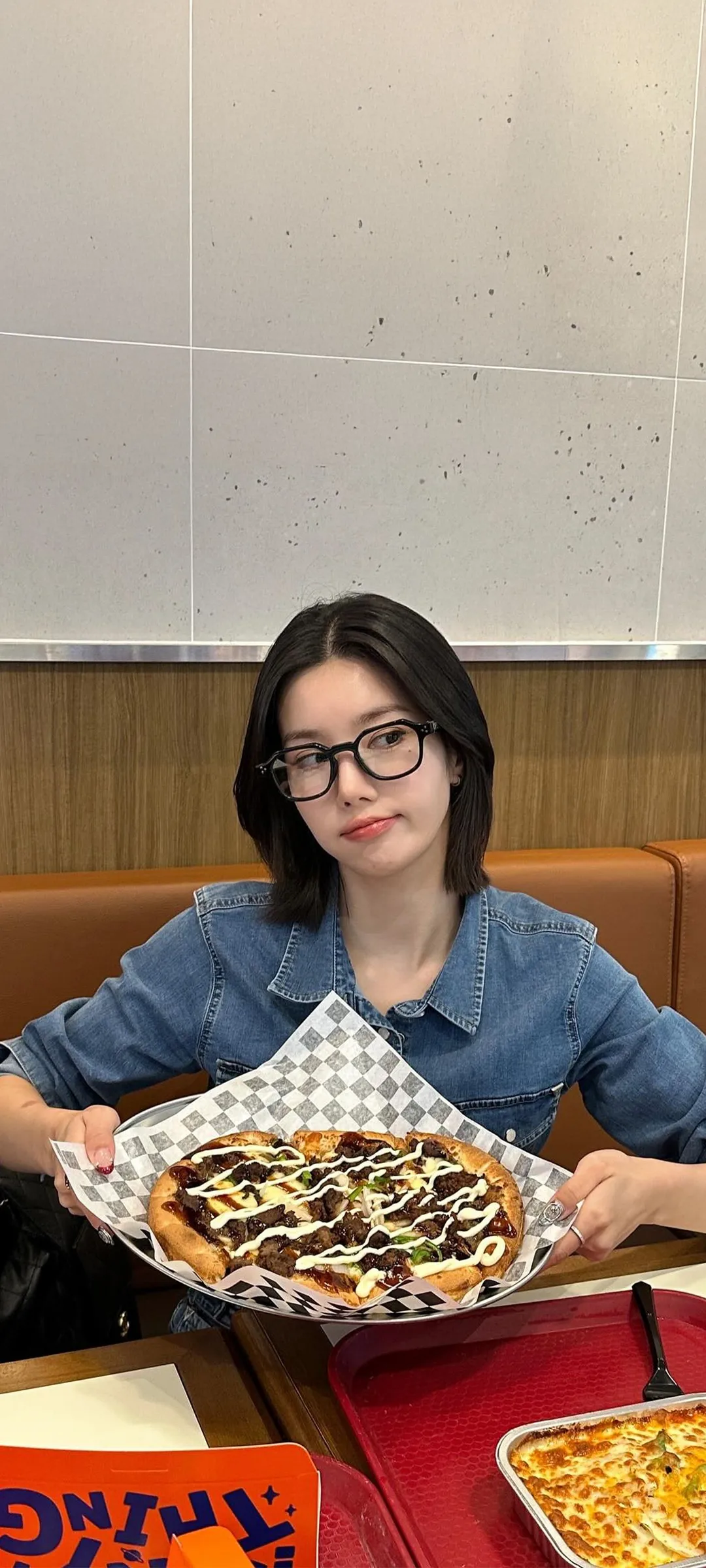 Kwon Eun-bi kilit ekranı telefon duvar kağıdı 4K HD i̇ndir — IZ*ONE