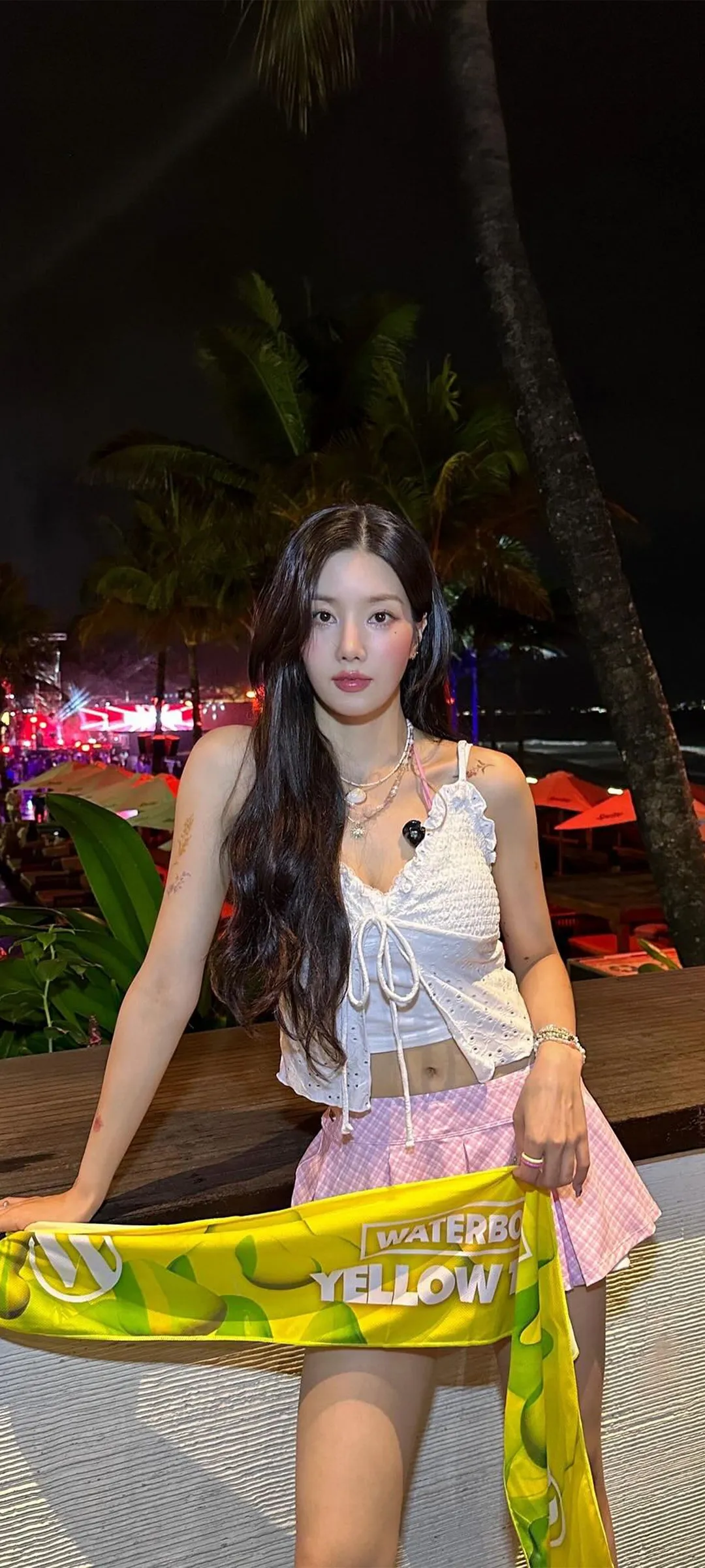 วอลเปเปอร์ หน้าจอล็อก มือถือ Kwon Eun-bi 4K HD ดาวน์โหลด — IZ*ONE