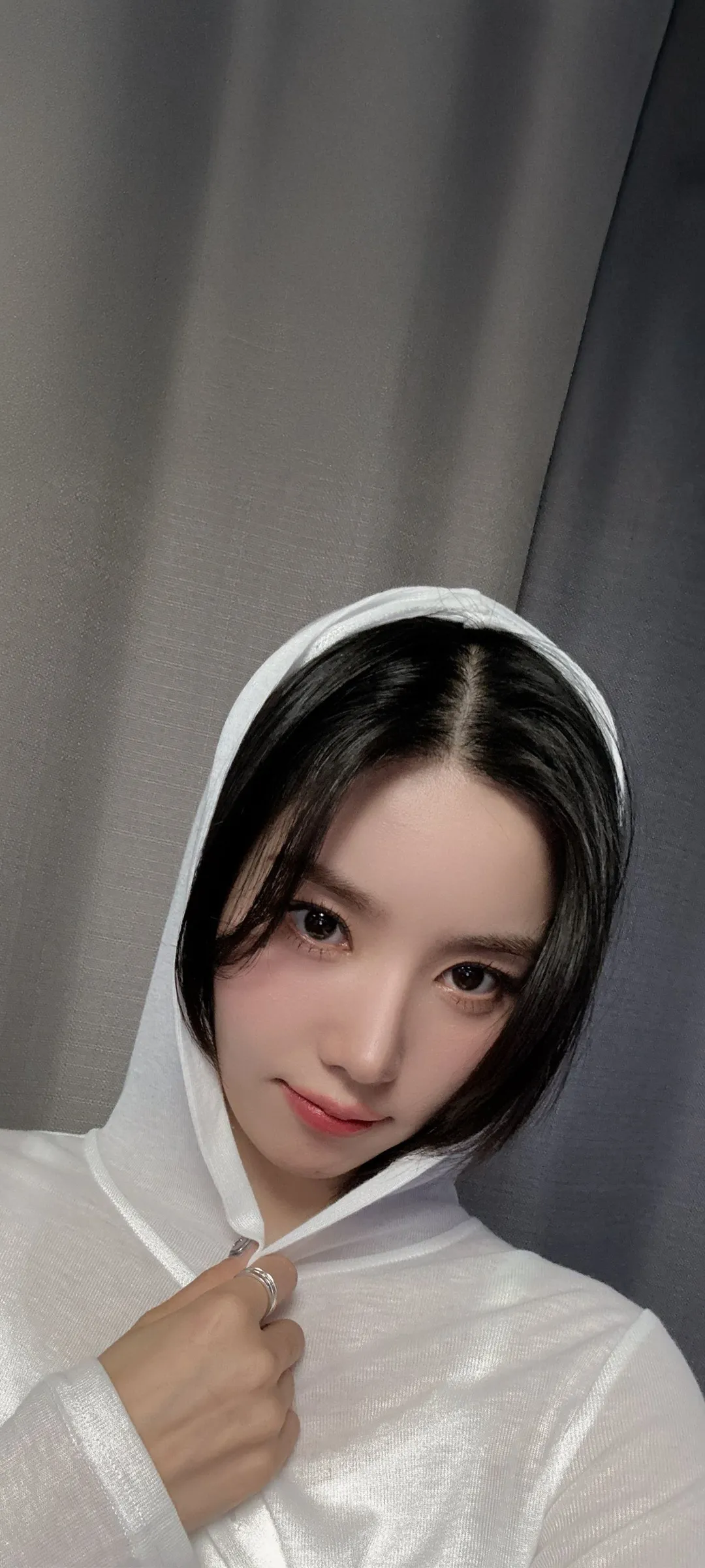 วอลเปเปอร์ หน้าจอล็อก มือถือ Kwon Eun-bi 4K HD ดาวน์โหลด — IZ*ONE