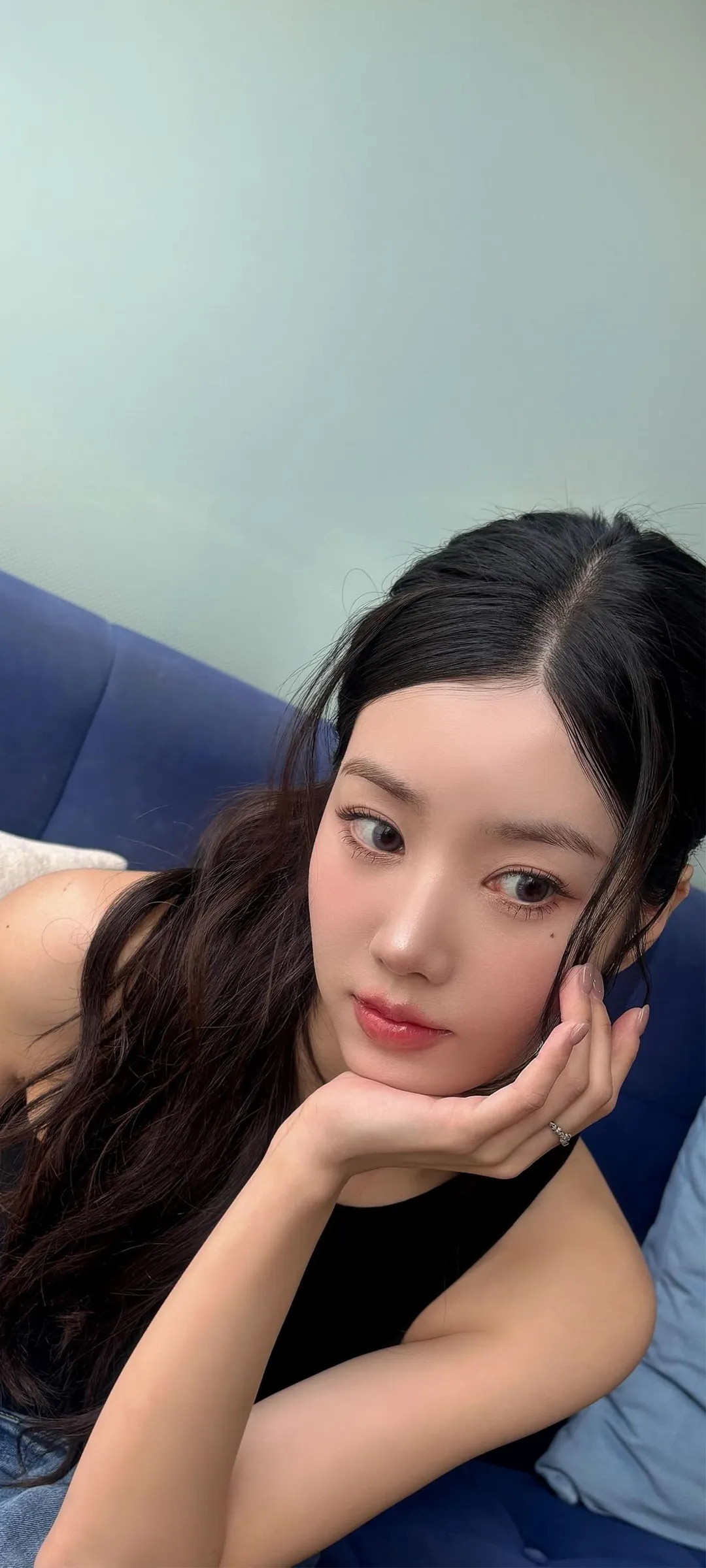 วอลเปเปอร์ หน้าจอล็อก มือถือ Kwon Eun-bi 4K HD ดาวน์โหลด — IZ*ONE