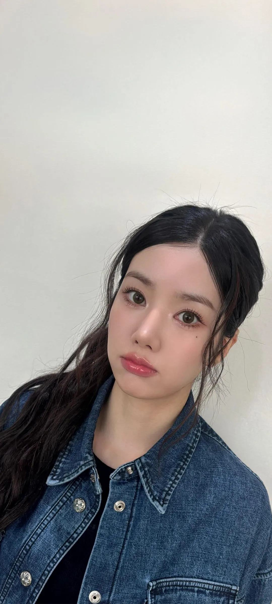 วอลเปเปอร์ หน้าจอล็อก มือถือ Kwon Eun-bi 4K HD ดาวน์โหลด — IZ*ONE