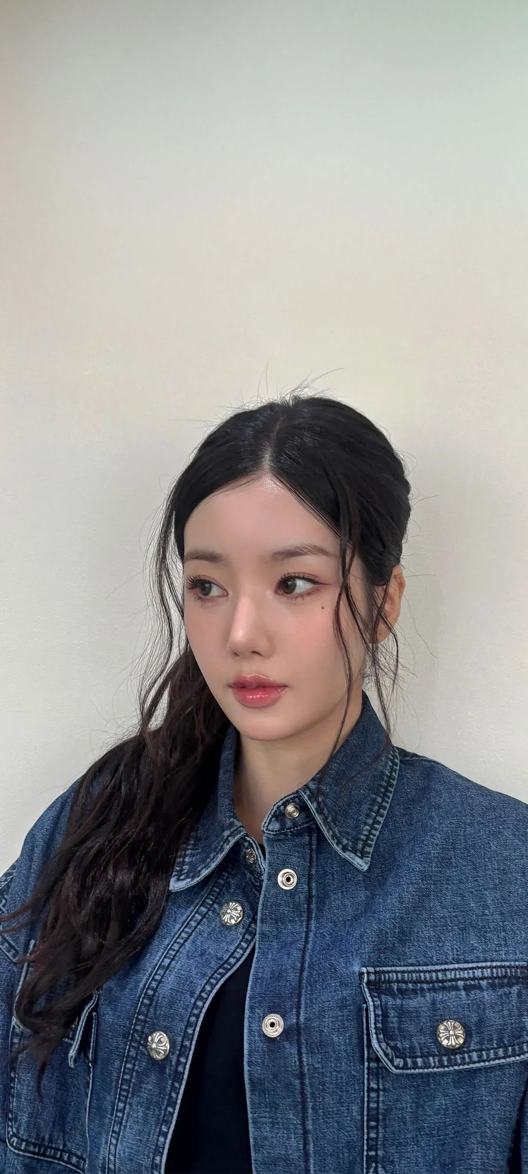 Kwon Eun-bi kilit ekranı telefon duvar kağıdı 4K HD i̇ndir — IZ*ONE