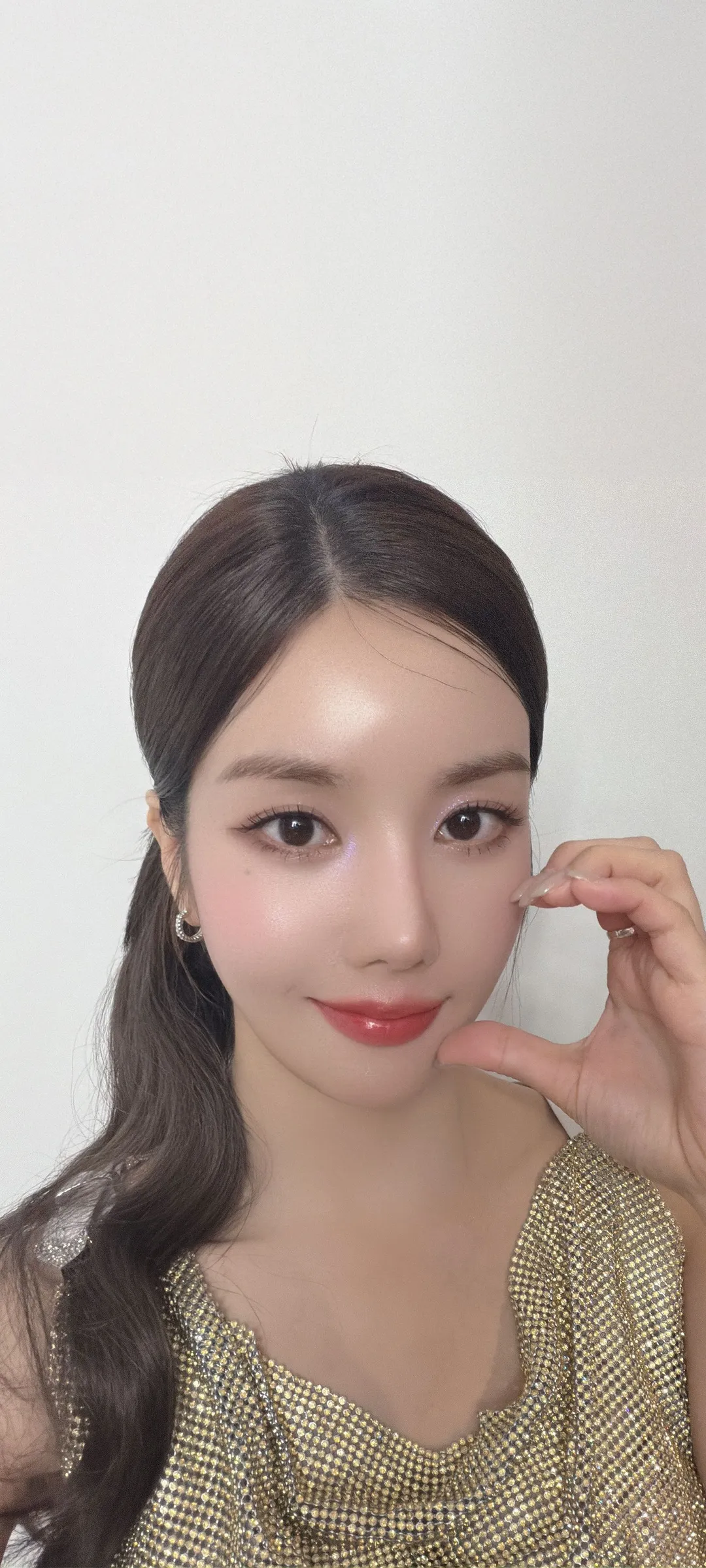 วอลเปเปอร์ หน้าจอล็อก มือถือ Kwon Eun-bi 4K HD ดาวน์โหลด — IZ*ONE