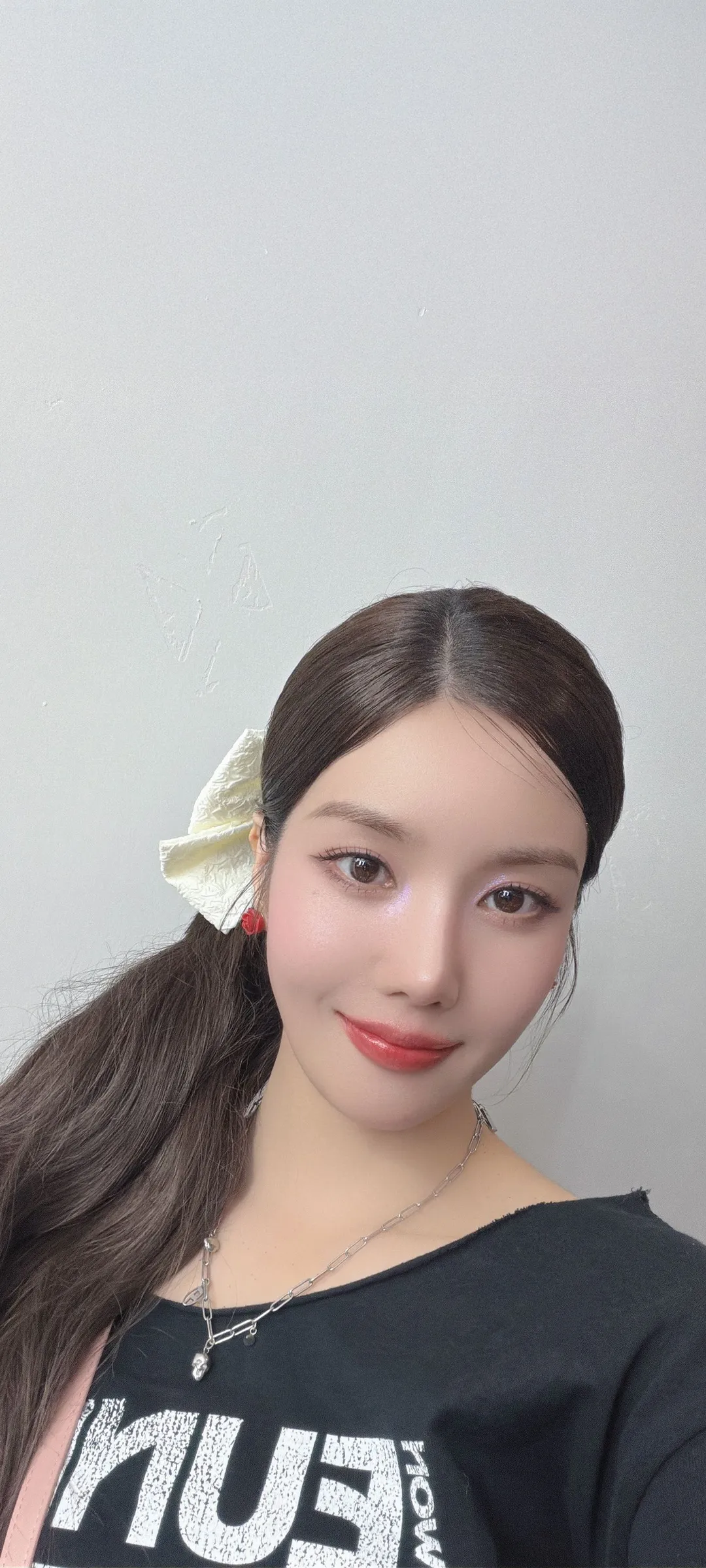 วอลเปเปอร์ หน้าจอล็อก มือถือ Kwon Eun-bi 4K HD ดาวน์โหลด — IZ*ONE