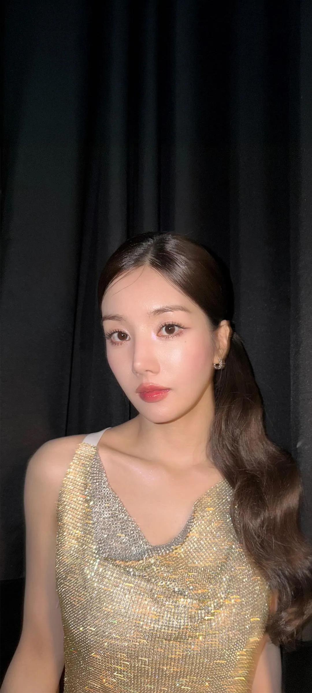 วอลเปเปอร์ หน้าจอล็อก มือถือ Kwon Eun-bi 4K HD ดาวน์โหลด — IZ*ONE
