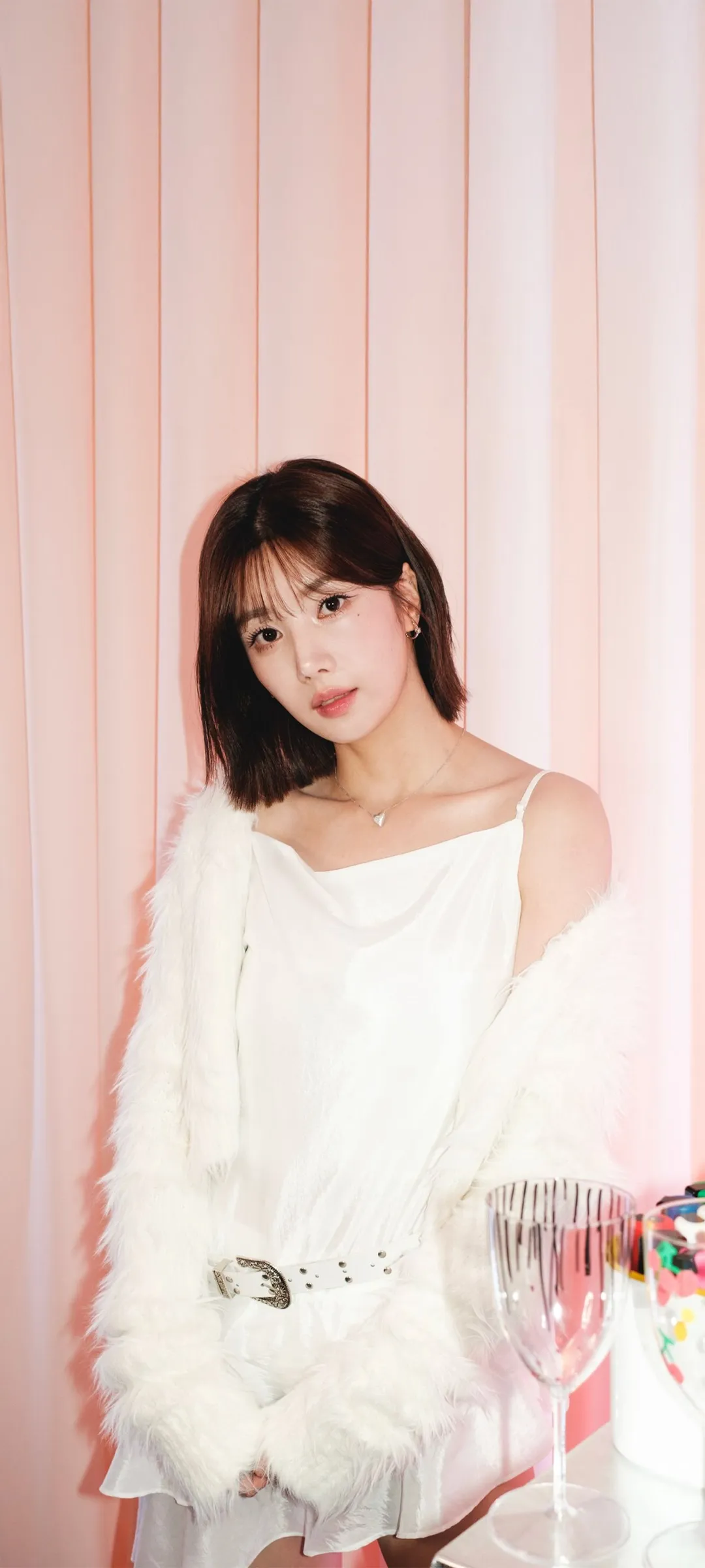 วอลเปเปอร์ หน้าจอล็อก มือถือ Kwon Eun-bi 4K HD ดาวน์โหลด — IZ*ONE